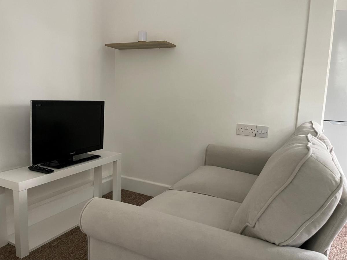 Charming Apartment In Chiswick ลอนดอน ภายนอก รูปภาพ